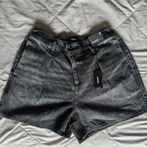 Super High Waisted Black Tailored Jean Shorts-size medium